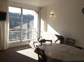 Charmant 2 pièces avec balcon et vue - 5 personnes - FR-1-689-65